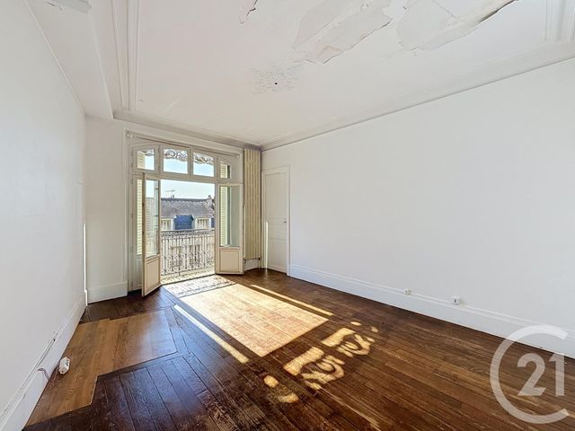 Appartement F4 &agrave; vendre - 4 pi&egrave;ces - 103,27 m2 - Fontainebleau - 77 - ILE-DE-FRANCE