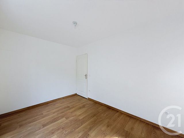 Appartement F4 &agrave; vendre - 4 pi&egrave;ces - 79,59 m2 - Fontainebleau - 77 - ILE-DE-FRANCE