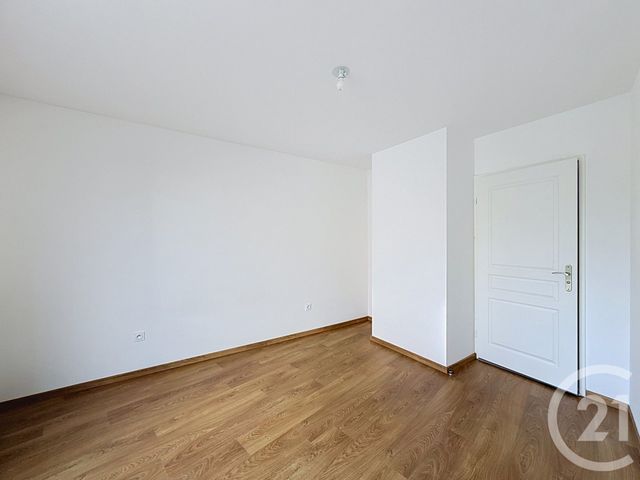 Appartement F4 &agrave; vendre - 4 pi&egrave;ces - 79,59 m2 - Fontainebleau - 77 - ILE-DE-FRANCE