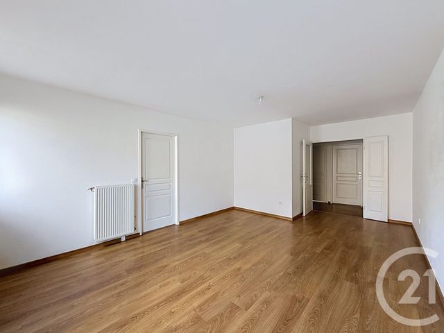 Appartement F4 &agrave; vendre - 4 pi&egrave;ces - 79,59 m2 - Fontainebleau - 77 - ILE-DE-FRANCE