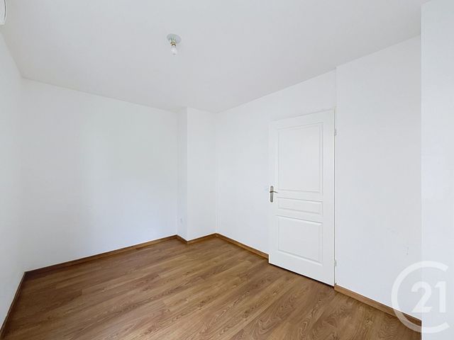 Appartement F4 &agrave; vendre - 4 pi&egrave;ces - 79,59 m2 - Fontainebleau - 77 - ILE-DE-FRANCE