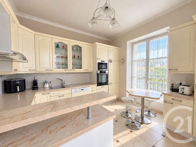 Maison &agrave; vendre - 7 pi&egrave;ces - 207,09 m2 - Fontainebleau - 77 - ILE-DE-FRANCE