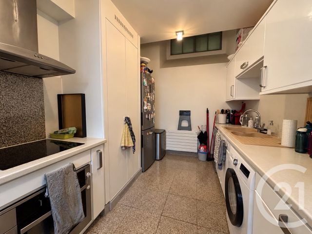 Appartement F4 &agrave; vendre - 4 pi&egrave;ces - 97,60 m2 - Fontainebleau - 77 - ILE-DE-FRANCE