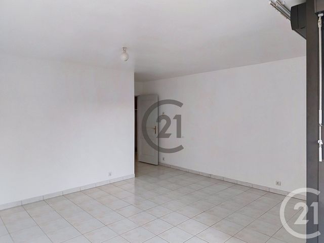 Appartement F3 &agrave; louer - 3 pi&egrave;ces - 69,20 m2 - Savigny Sur Orge - 91 - ILE-DE-FRANCE