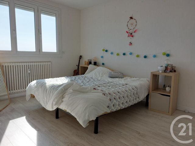 Appartement T3 &agrave; vendre - 3 pi&egrave;ces - 76,47 m2 - Fougeres - 35 - BRETAGNE