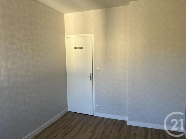 Appartement &agrave; louer - 3 pi&egrave;ces - 52 m2 - Fougeres - 35 - BRETAGNE