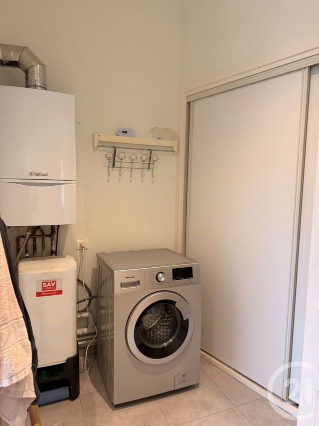 Appartement &agrave; louer - 3 pi&egrave;ces - 96,10 m2 - Fougeres - 35 - BRETAGNE