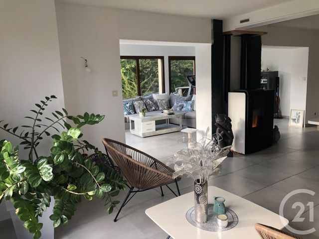 Maison &agrave; louer - 4 pi&egrave;ces - 137,50 m2 - Maen Roch - 35 - BRETAGNE