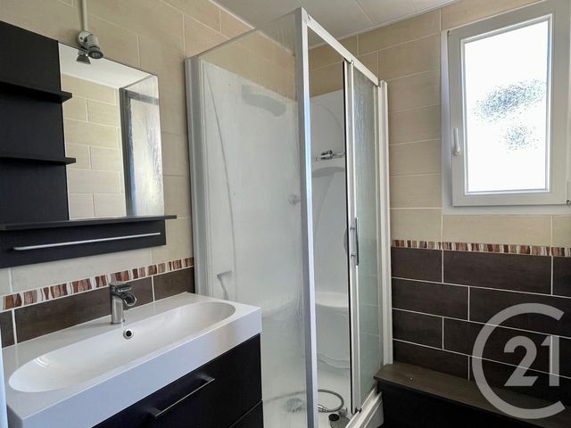 Appartement F3 &agrave; vendre - 3 pi&egrave;ces - 73,90 m2 - Fougeres - 35 - BRETAGNE