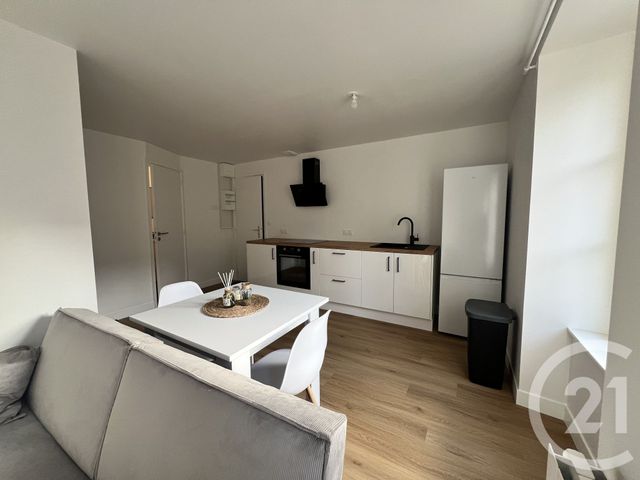 Appartement F1 bis &agrave; louer - 2 pi&egrave;ces - 30,04 m2 - Fougeres - 35 - BRETAGNE