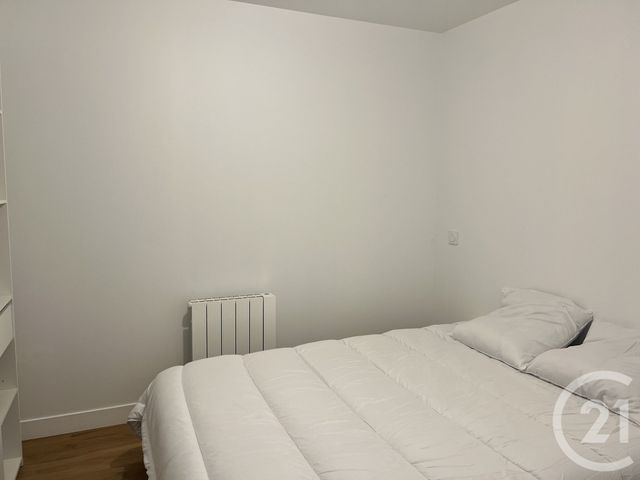 Appartement F1 bis &agrave; louer - 2 pi&egrave;ces - 30,04 m2 - Fougeres - 35 - BRETAGNE