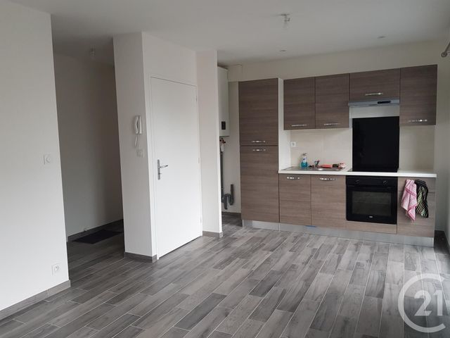 Appartement &agrave; louer - 2 pi&egrave;ces - 37 m2 - Fougeres - 35 - BRETAGNE