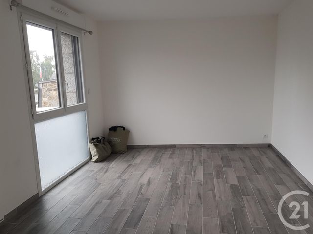 Appartement &agrave; louer - 2 pi&egrave;ces - 37 m2 - Fougeres - 35 - BRETAGNE