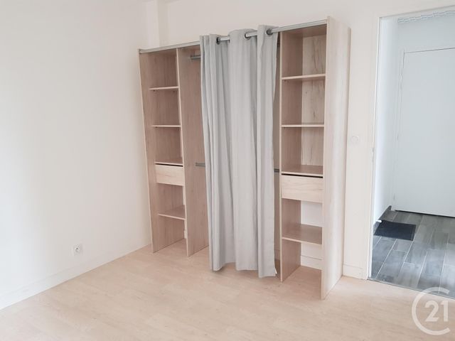 Appartement &agrave; louer - 2 pi&egrave;ces - 37 m2 - Fougeres - 35 - BRETAGNE