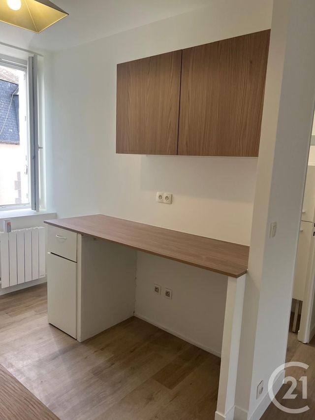Appartement &agrave; louer - 2 pi&egrave;ces - 42,06 m2 - Fougeres - 35 - BRETAGNE