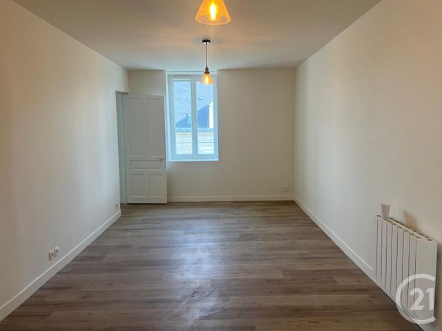 Appartement &agrave; louer - 2 pi&egrave;ces - 42,06 m2 - Fougeres - 35 - BRETAGNE