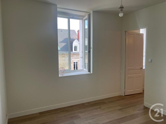 Appartement &agrave; louer - 2 pi&egrave;ces - 42,06 m2 - Fougeres - 35 - BRETAGNE