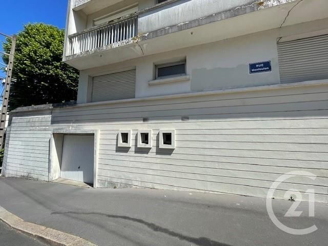 parking - NANTES - 44
