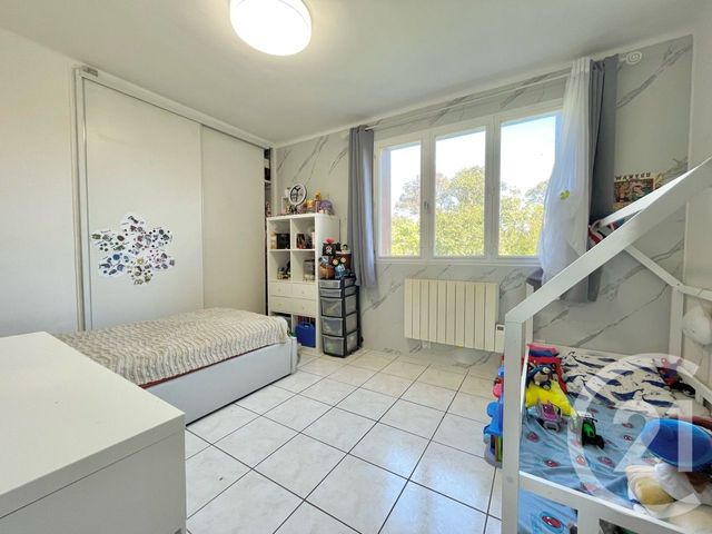 Appartement T4 à vendre - 4 pièces - 79,09 m2 - Lunel - 34 - LANGUEDOC-ROUSSILLON