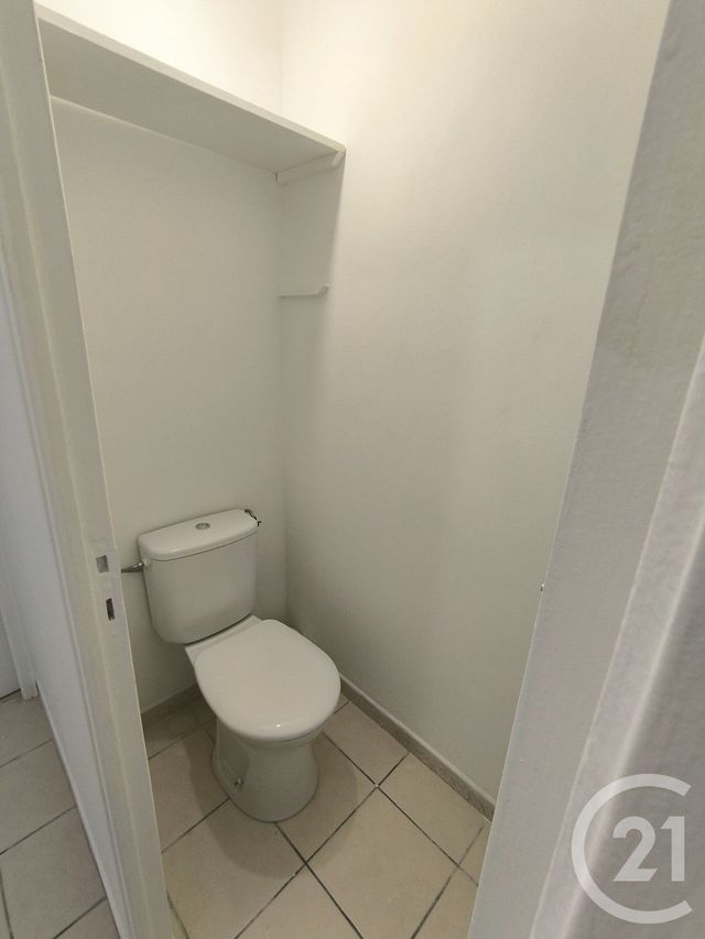 Appartement T2 &agrave; louer - 2 pi&egrave;ces - 38,47 m2 - Lunel - 34 - LANGUEDOC-ROUSSILLON