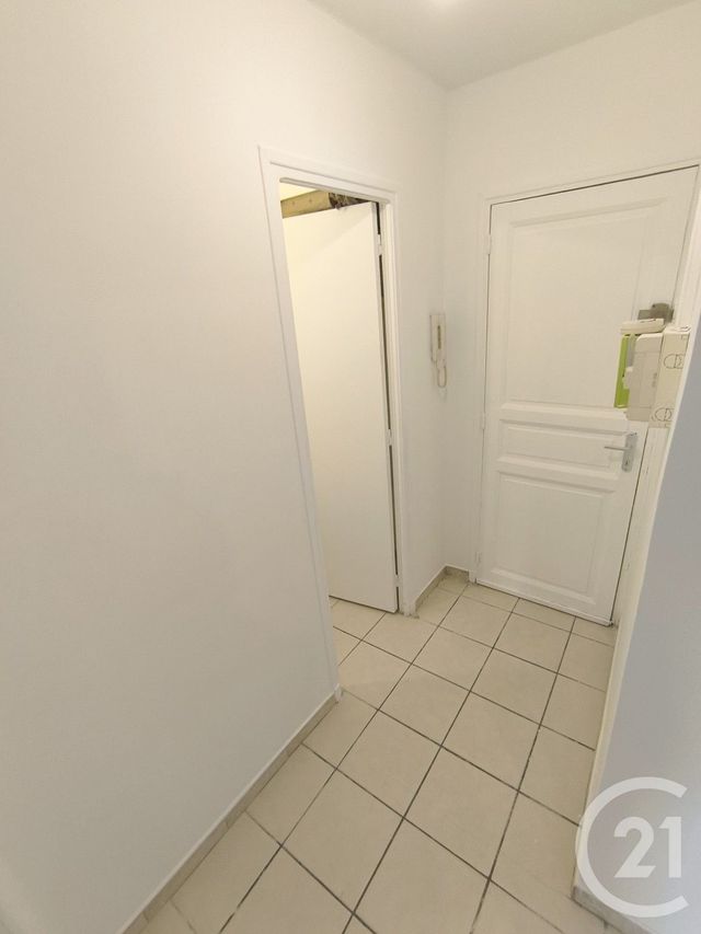 Appartement T2 &agrave; louer - 2 pi&egrave;ces - 38,47 m2 - Lunel - 34 - LANGUEDOC-ROUSSILLON