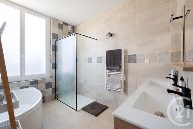 Maison &agrave; vendre - 5 pi&egrave;ces - 323 m2 - Nages Et Solorgues - 30 - LANGUEDOC-ROUSSILLON