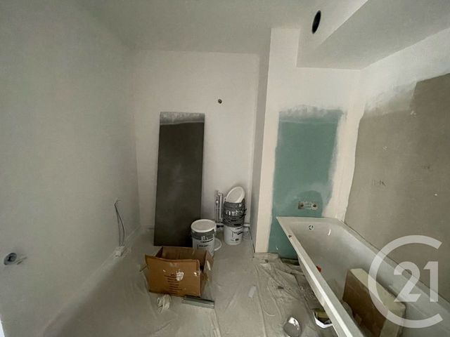 Appartement F3 à vendre - 3 pièces - 60,39 m2 - Lunel - 34 - LANGUEDOC-ROUSSILLON