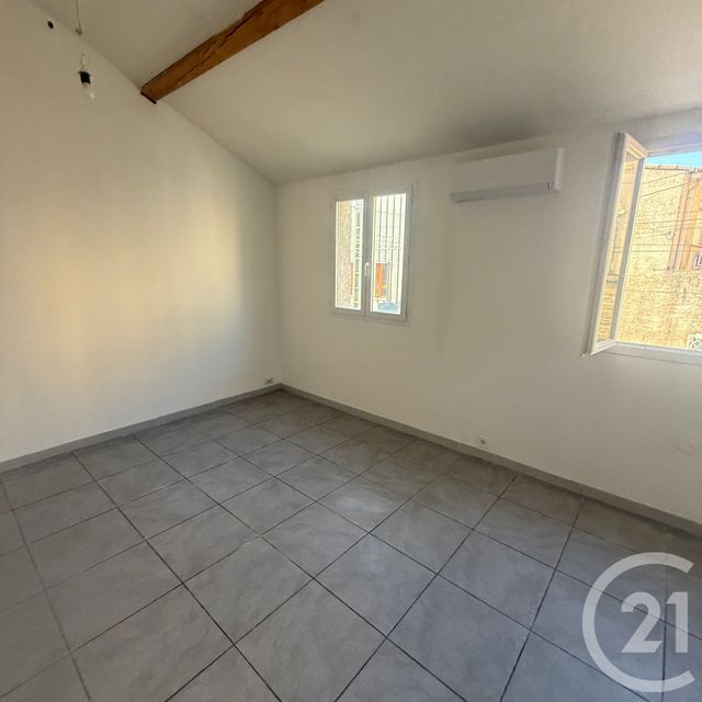 Appartement F1 bis &agrave; louer - 2 pi&egrave;ces - 52,04 m2 - Lunel - 34 - LANGUEDOC-ROUSSILLON