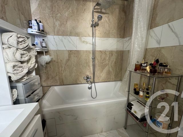 Appartement T3 &agrave; vendre - 3 pi&egrave;ces - 68,98 m2 - Lunel - 34 - LANGUEDOC-ROUSSILLON