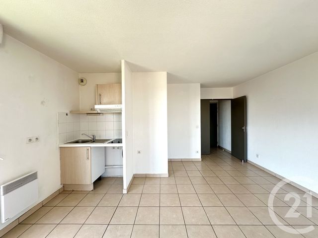Appartement F2 &agrave; louer - 2 pi&egrave;ces - 46,96 m2 - Lunel - 34 - LANGUEDOC-ROUSSILLON