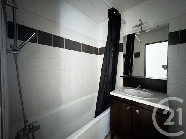 Appartement F2 &agrave; louer - 2 pi&egrave;ces - 46,96 m2 - Lunel - 34 - LANGUEDOC-ROUSSILLON