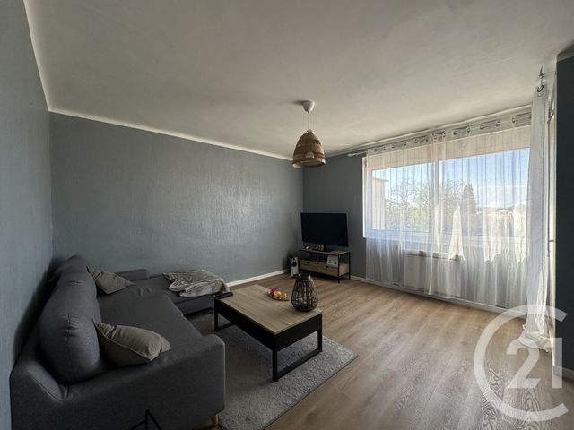 Appartement F3 &agrave; louer - 3 pi&egrave;ces - 70,63 m2 - Lunel - 34 - LANGUEDOC-ROUSSILLON