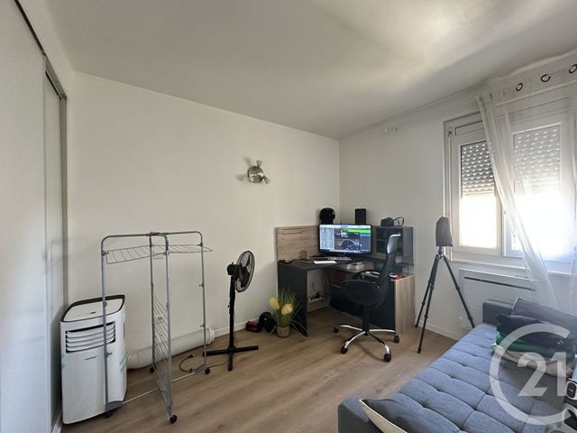 Appartement F3 &agrave; louer - 3 pi&egrave;ces - 70,63 m2 - Lunel - 34 - LANGUEDOC-ROUSSILLON