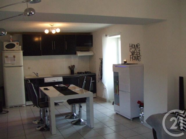 Appartement F3 &agrave; louer - 3 pi&egrave;ces - 69,83 m2 - Uchaud - 30 - LANGUEDOC-ROUSSILLON