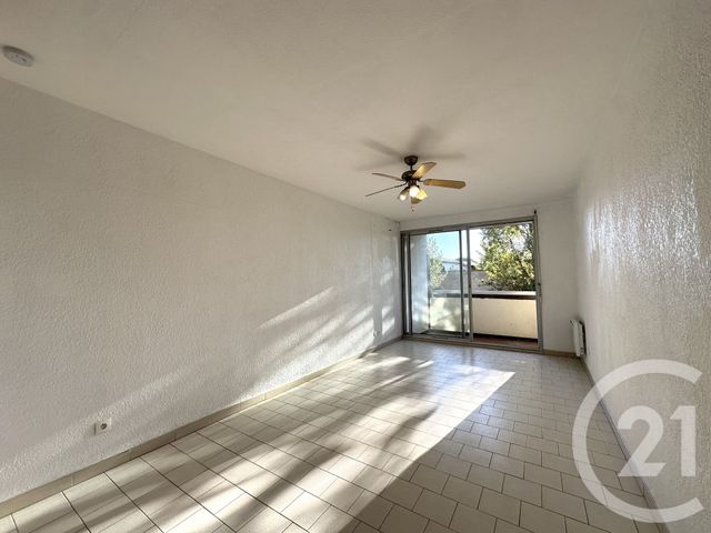 Appartement Studio &agrave; louer - 1 pi&egrave;ce - 30,81 m2 - Lunel - 34 - LANGUEDOC-ROUSSILLON