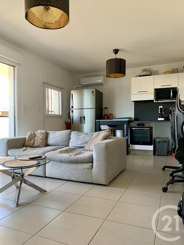 Appartement F2 &agrave; louer - 2 pi&egrave;ces - 43,35 m2 - Marsillargues - 34 - LANGUEDOC-ROUSSILLON