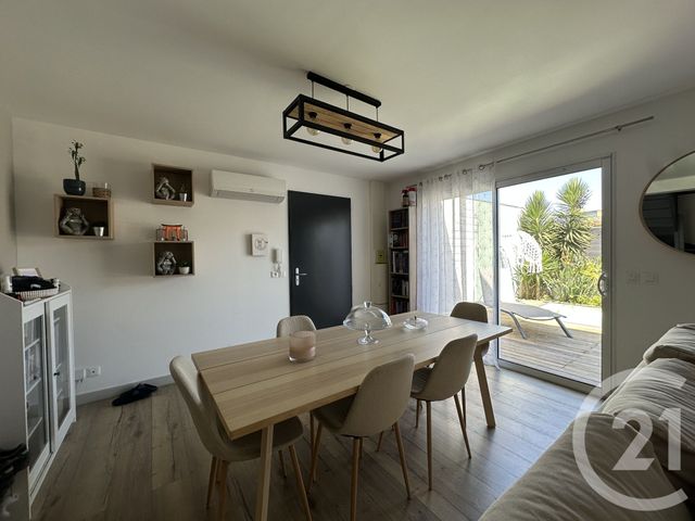 Maison &agrave; louer - 4 pi&egrave;ces - 80,24 m2 - Aimargues - 30 - LANGUEDOC-ROUSSILLON