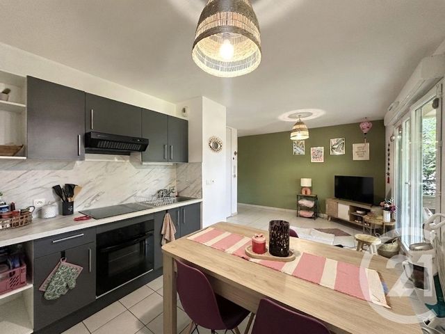 Appartement F2 &agrave; louer - 2 pi&egrave;ces - 45,01 m2 - Uchaud - 30 - LANGUEDOC-ROUSSILLON