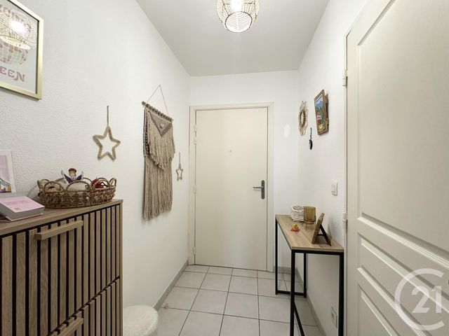 Appartement F2 &agrave; louer - 2 pi&egrave;ces - 45,01 m2 - Uchaud - 30 - LANGUEDOC-ROUSSILLON