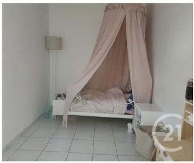Appartement F2 bis &agrave; louer - 2 pi&egrave;ces - 53,63 m2 - Vauvert - 30 - LANGUEDOC-ROUSSILLON