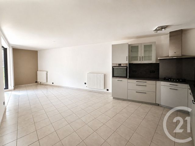 Appartement T3 &agrave; louer - 3 pi&egrave;ces - 71,29 m2 - Lunel - 34 - LANGUEDOC-ROUSSILLON