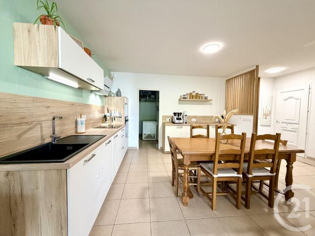 Appartement &agrave; vendre - 3 pi&egrave;ces - 89,50 m2 - St Laurent D Aigouze - 30 - LANGUEDOC-ROUSSILLON