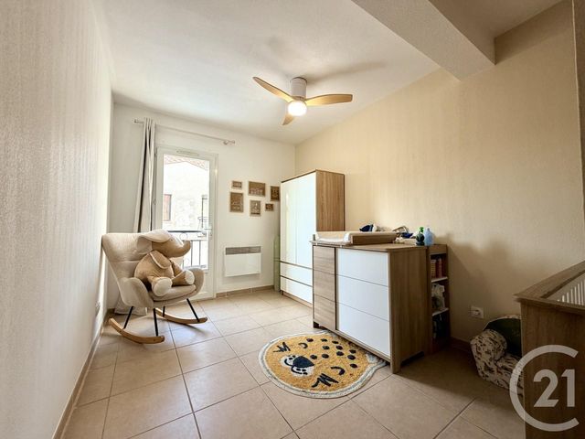 Appartement &agrave; vendre - 3 pi&egrave;ces - 89,50 m2 - St Laurent D Aigouze - 30 - LANGUEDOC-ROUSSILLON