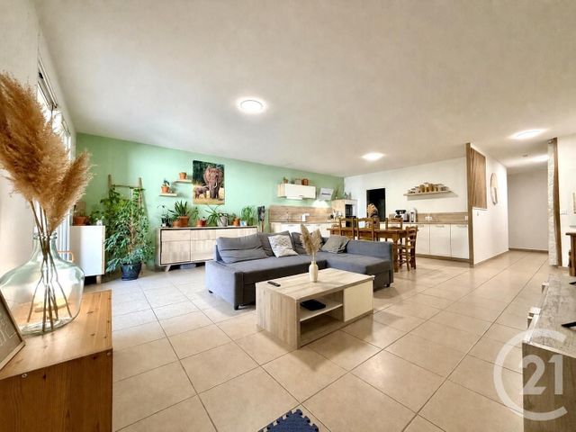 Appartement &agrave; vendre - 3 pi&egrave;ces - 89,50 m2 - St Laurent D Aigouze - 30 - LANGUEDOC-ROUSSILLON