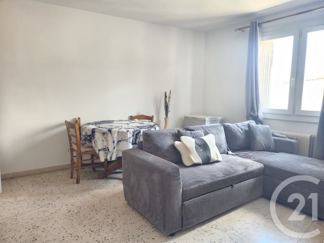 Appartement F2 &agrave; louer - 2 pi&egrave;ces - 41,60 m2 - Lunel - 34 - LANGUEDOC-ROUSSILLON