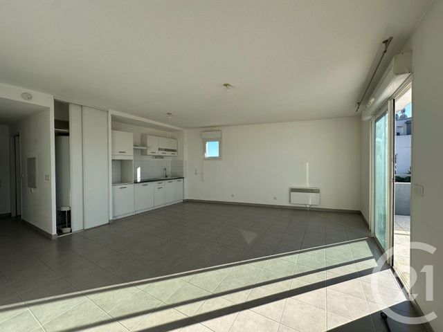 Appartement F3 &agrave; louer - 3 pi&egrave;ces - 64,62 m2 - Aimargues - 30 - LANGUEDOC-ROUSSILLON