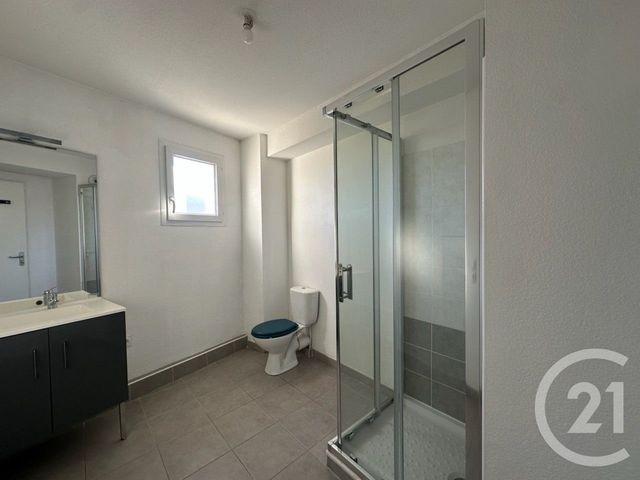 Appartement F3 &agrave; louer - 3 pi&egrave;ces - 64,62 m2 - Aimargues - 30 - LANGUEDOC-ROUSSILLON