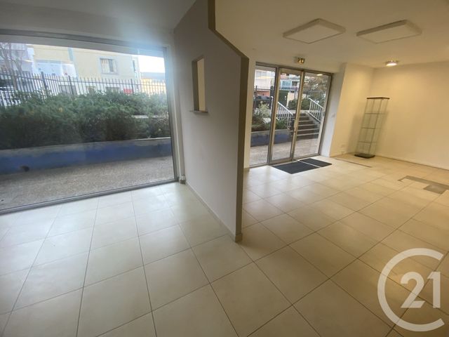Local commercial à louer - 47.5 m2 - 34 - Herault