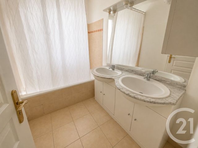 Maison &agrave; louer - 5 pi&egrave;ces - 105 m2 - Montpellier - 34 - LANGUEDOC-ROUSSILLON