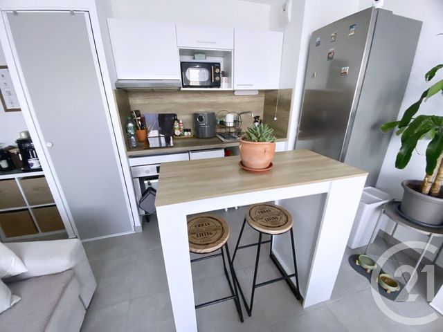 Appartement F2 &agrave; louer - 2 pi&egrave;ces - 37,40 m2 - Montpellier - 34 - LANGUEDOC-ROUSSILLON